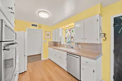 6655 Fordham Way, Sacramento, CA 95831 - Photo 11