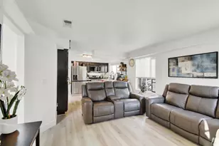 8314 Windwood Way, Elk Grove, CA 95758 - Photo 13