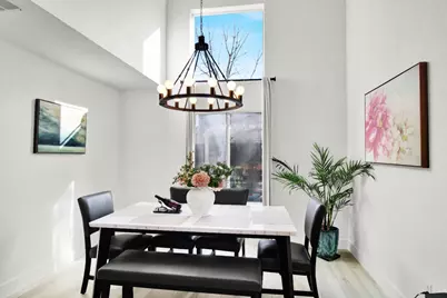 8314 Windwood Way, Elk Grove, CA 95758 - Photo 11