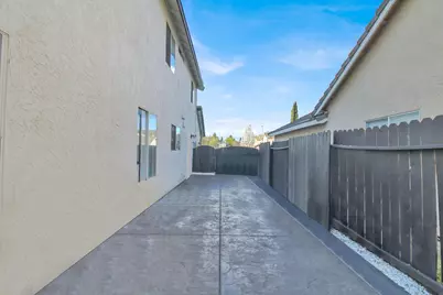 8314 Windwood Way, Elk Grove, CA 95758 - Photo 47