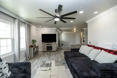 10606 Pioneer Avenue, Oakdale, CA 95361 - Photo 27