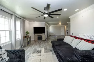 10606 Pioneer Ave, Oakdale, CA 95361 - Photo 27