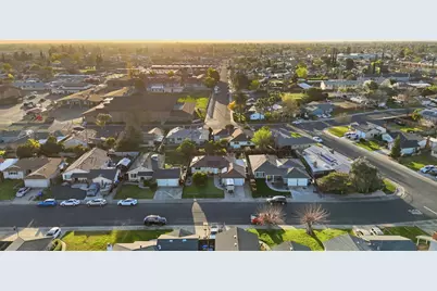 355 Harding Avenue, Manteca, CA 95336 - Photo 19