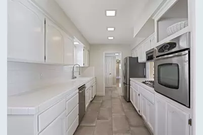 8688 Fruitwood Court, Fair Oaks, CA 95628 - Photo 13