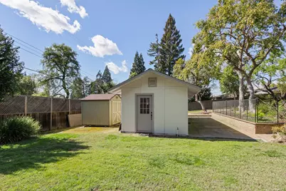 8688 Fruitwood Court, Fair Oaks, CA 95628 - Photo 35