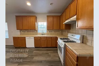 4650 Debralee Way, Sacramento, CA 95838 - Photo 3