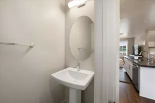 2211 3rd St, Sacramento, CA 95818 - Photo 15