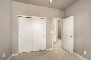 2211 3rd St, Sacramento, CA 95818 - Photo 31