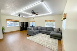 11610 Vickie Dr, Marysville, CA 95901 - Photo 23