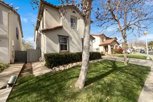 2724 Bertolani Cir, Elk Grove, CA 95758 - Photo 7