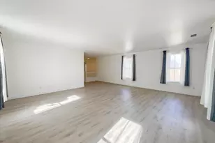 2724 Bertolani Cir, Elk Grove, CA 95758 - Photo 29