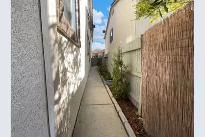 2724 Bertolani Circle, Elk Grove, CA 95758 - Photo 61