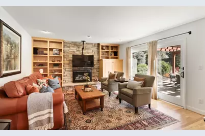 4932 Hollycrest Way, Fair Oaks, CA 95628 - Photo 13