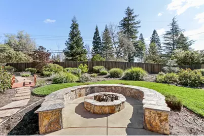 4932 Hollycrest Way, Fair Oaks, CA 95628 - Photo 45