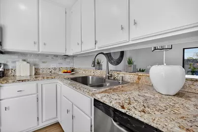 2290 Woodside Lane #1, Sacramento, CA 95825 - Photo 9