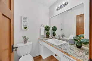 2290 Woodside Ln, Sacramento, CA 95825 - Photo 7