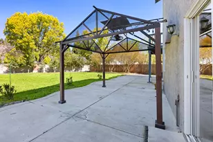 3729 Hepburn Cir, Stockton, CA 95209 - Photo 33