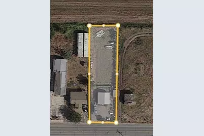 8794 Blossom Avenue, Dos Palos, CA 93620 - Photo 3