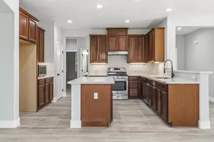 357 Wolfpack Ct, Patterson, CA 95363 - Photo 11