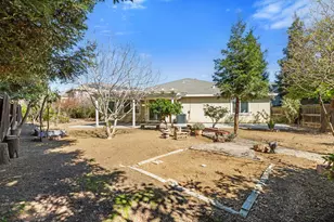 357 Wolfpack Ct, Patterson, CA 95363 - Photo 27