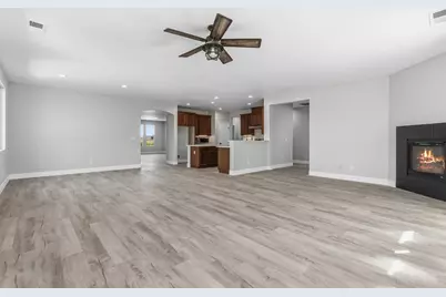 357 Wolfpack Court, Patterson, CA 95363 - Photo 9