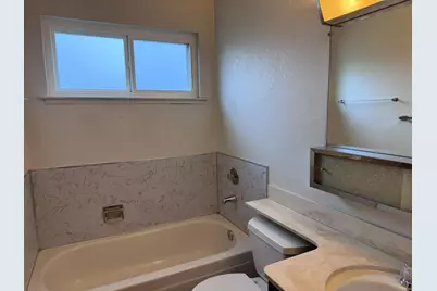 4004 Wyalong Way, Sacramento, CA 95826 - Photo 9