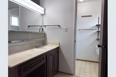 4004 Wyalong Way, Sacramento, CA 95826 - Photo 11