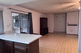 4004 Wyalong Way, Sacramento, CA 95826 - Photo 5