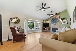 9130 Rancho Dr, Elk Grove, CA 95624 - Photo 13