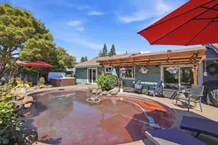 9130 Rancho Dr, Elk Grove, CA 95624 - Photo 43