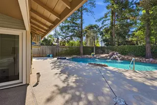 9260 Whittemore Dr, Elk Grove, CA 95624 - Photo 43