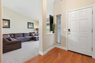 9260 Whittemore Dr, Elk Grove, CA 95624 - Photo 7