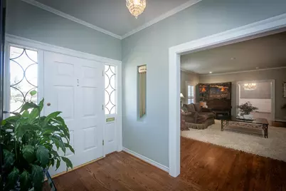 1060 W Monterey Avenue, Stockton, CA 95204 - Photo 9