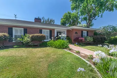 1060 W Monterey Avenue, Stockton, CA 95204 - Photo 5