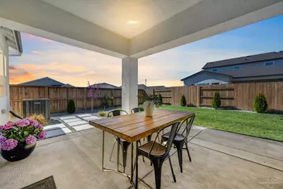 1097 Camarillo Drive, Roseville, CA 95747 - Photo 17