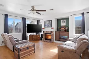 323 Nutcrest Ct, Oakdale, CA 95361 - Photo 9