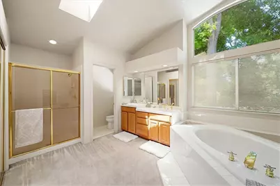 8654 Bluefield Way, Sacramento, CA 95823 - Photo 39