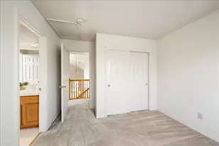 8654 Bluefield Way, Sacramento, CA 95823 - Photo 41