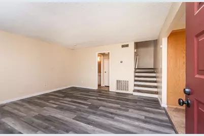 5736 Shadow Creek Drive #2, Sacramento, CA 95841 - Photo 7