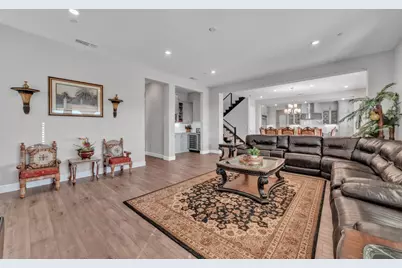 4785 Villa Verde Drive, Folsom, CA 95630 - Photo 9