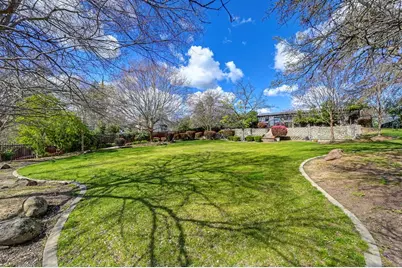 1001 Cirby Way, Roseville, CA 95661 - Photo 81