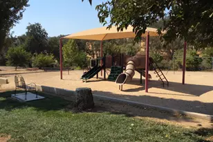 992 Iroquois Cir, Copperopolis, CA 95228 - Photo 27