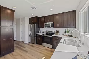 445 Lemongrass St, Turlock, CA 95380 - Photo 7