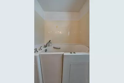 4980 Alcott Drive, Sacramento, CA 95820 - Photo 29