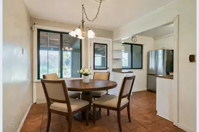 4980 Alcott Drive, Sacramento, CA 95820 - Photo 5