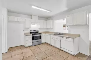 200 Bonfield Way, Sacramento, CA 95838 - Photo 11