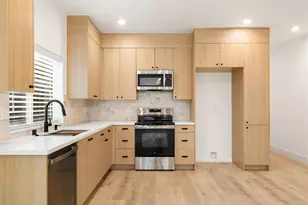 3912 Elm St, Sacramento, CA 95838 - Photo 9