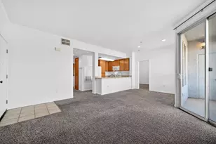 5201 Laguna Oaks Dr, Elk Grove, CA 95758 - Photo 9