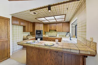 7987 Kingswood Drive, Citrus Heights, CA 95610 - Photo 11