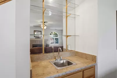 884 Kathy Court, Los Banos, CA 93635 - Photo 9